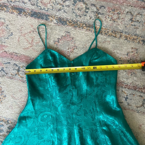 Vintage Jade Green Jewel Toned Satin Slip Small - Picture 7 of 7
